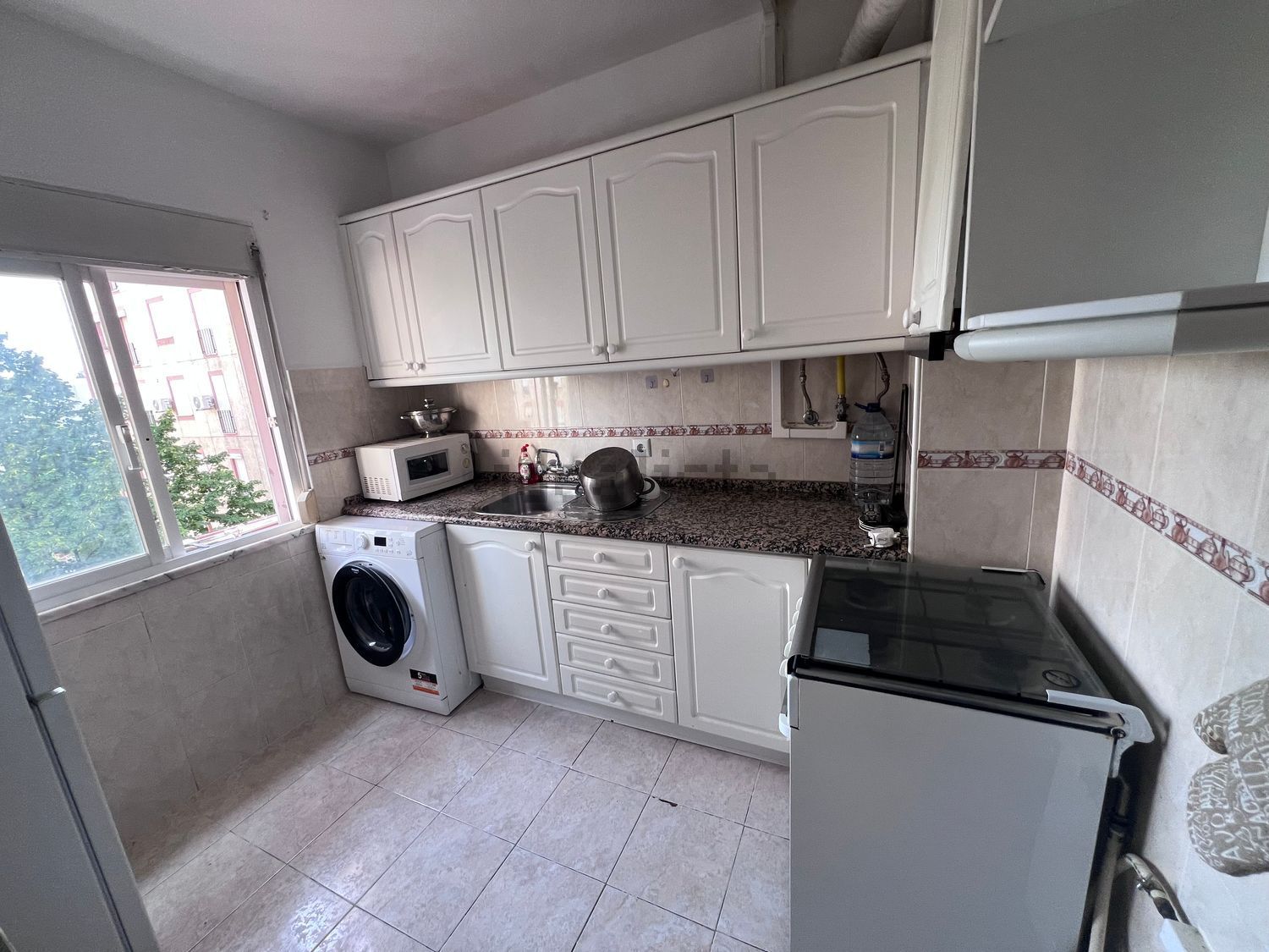 出租房间在Rua Doutor José Saraiva, 13 - 厨房