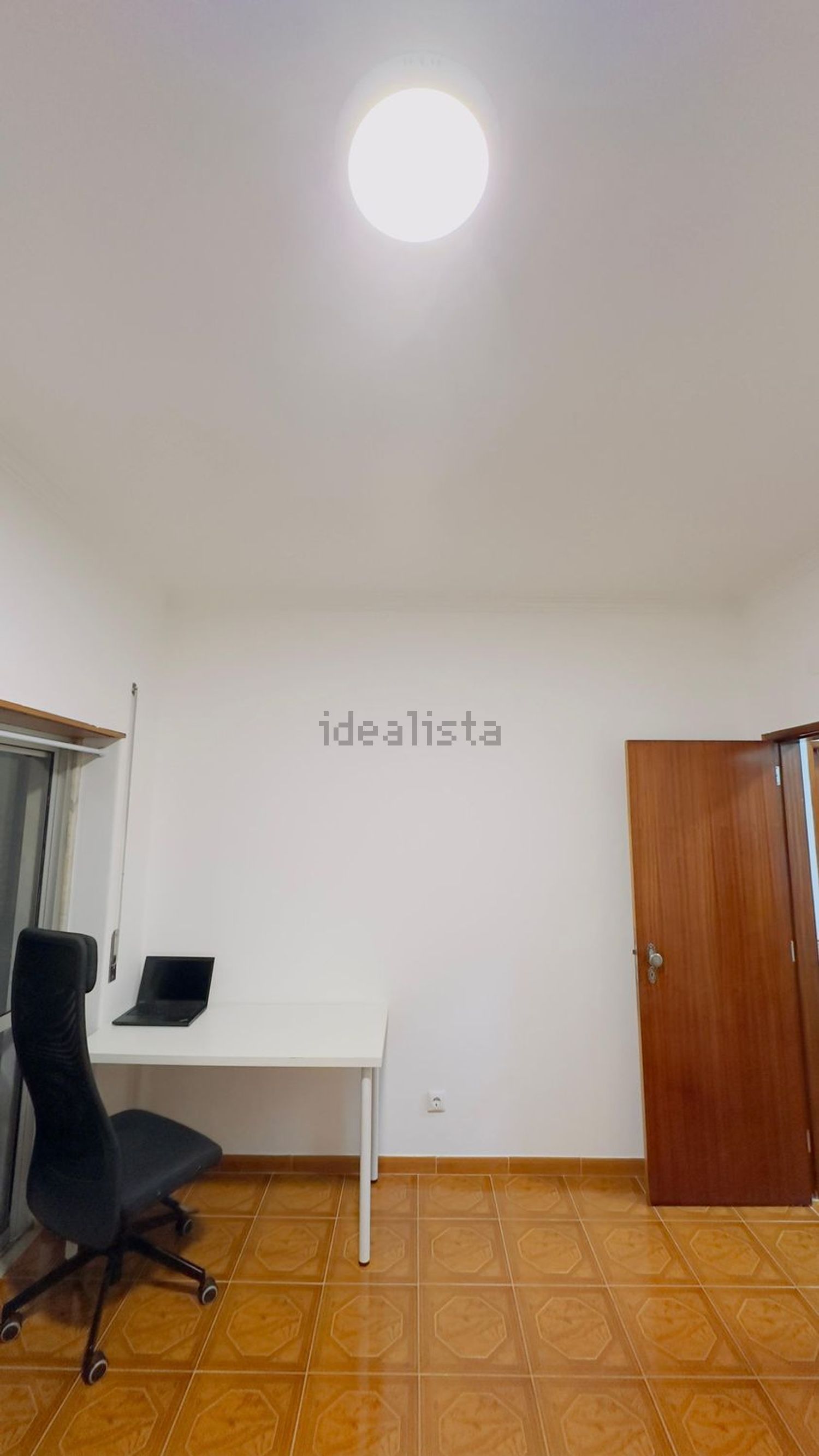 出租房间在Praceta Almeida Garrett, 3 - 卧室