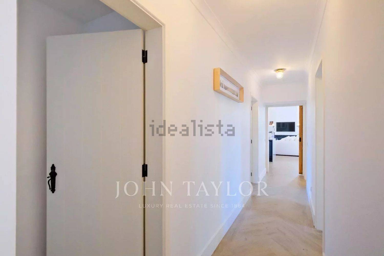 小楼房或独栋别墅出售在Rua de Melides - 过道