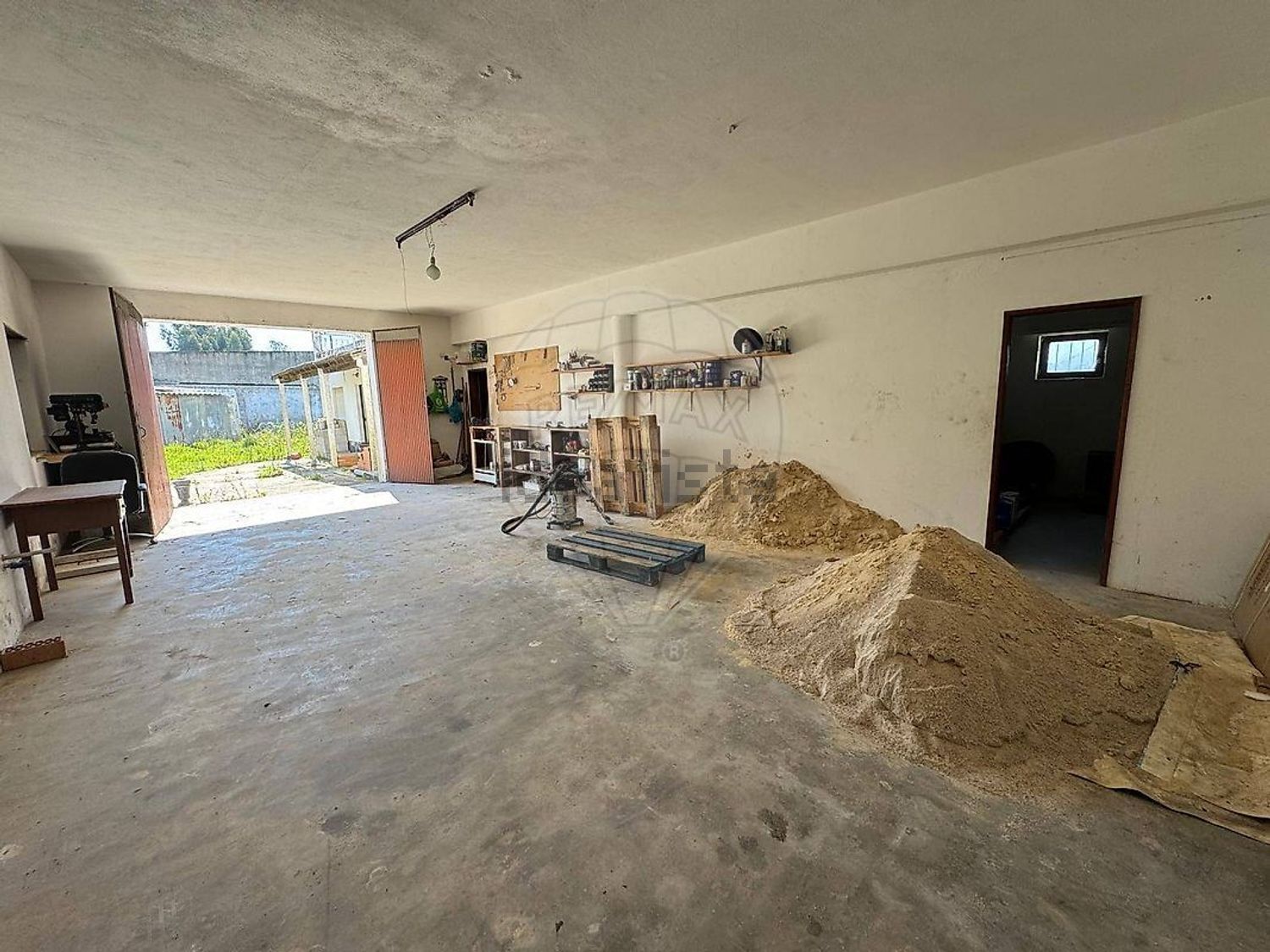 小楼房或独栋别墅出售在Lamas e Cercal - 共同区域