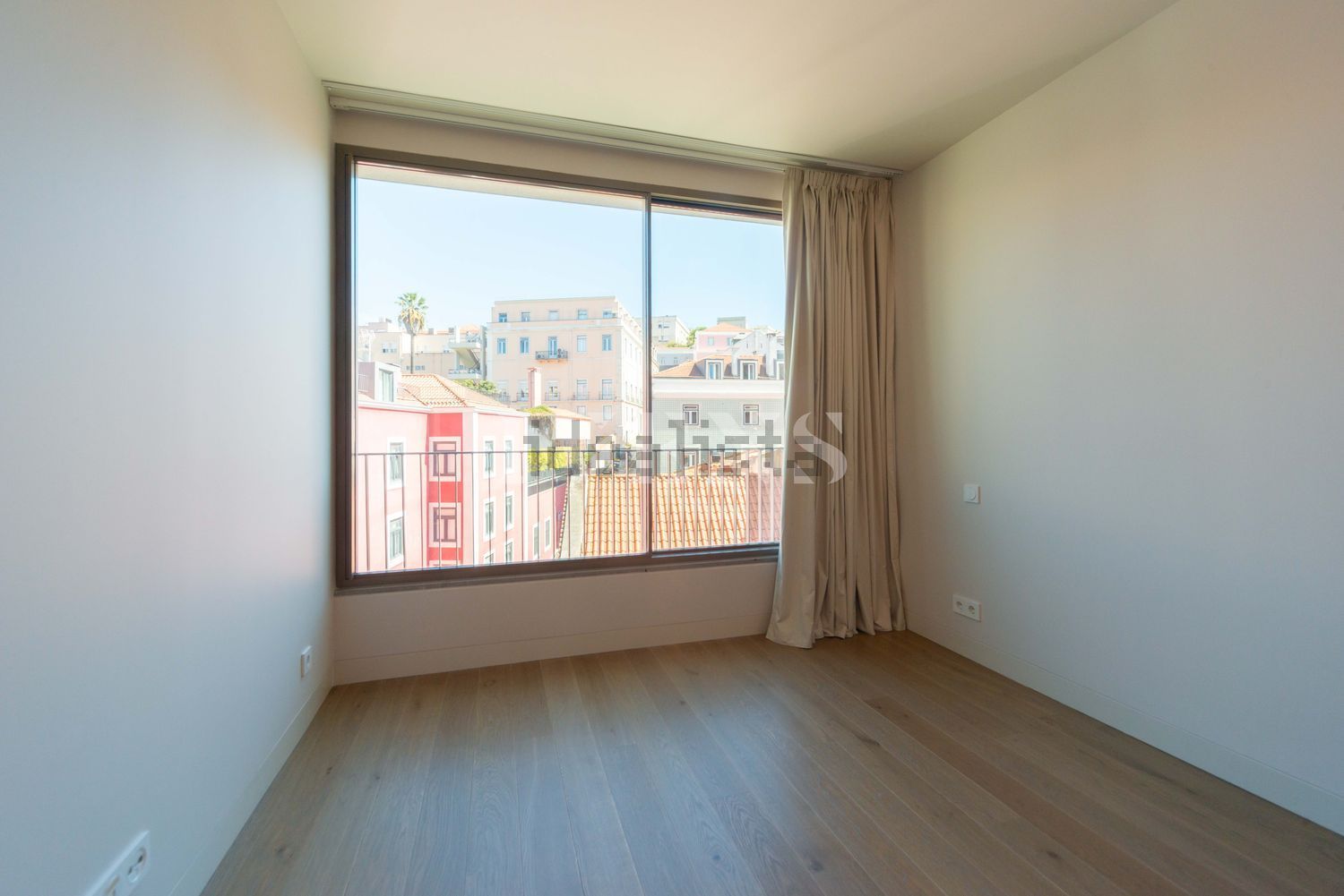 出租公寓 t2在Av. da Liberdade - Marquês de Pombal - 居住