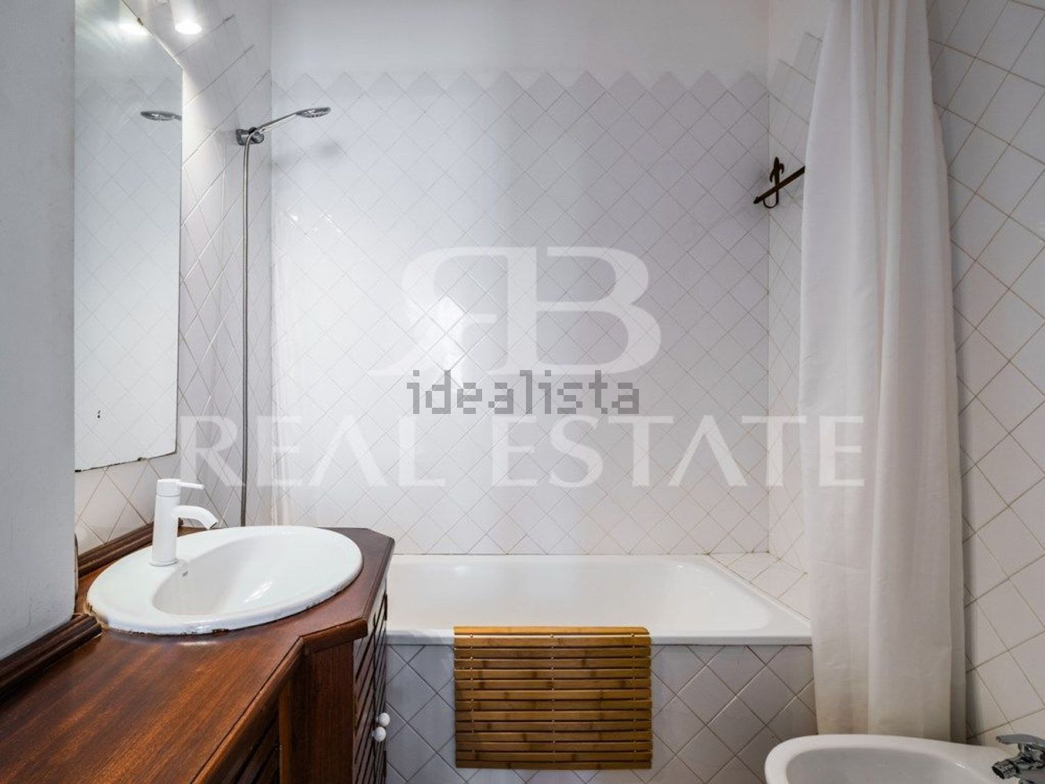 出租公寓 t1在Rua Eduardo Coelho, 13 - 卫生间