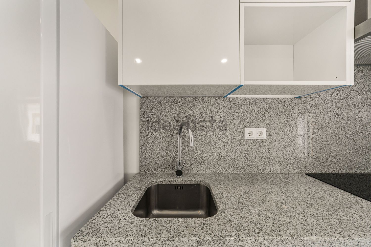 出租t0（单人公寓）在Rua José Ferreira Pio - 厨房