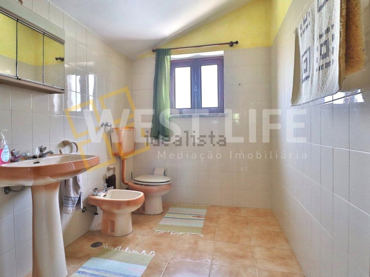 小楼房或独栋别墅出售在Centro - 卫生间