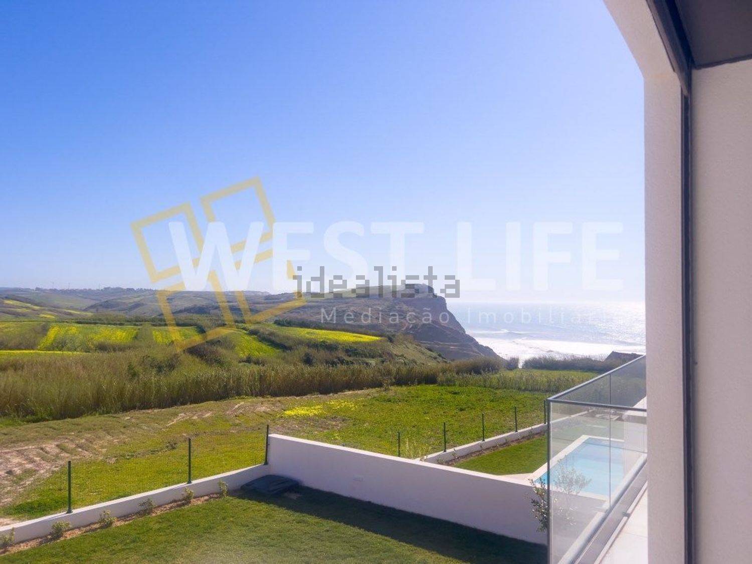 小楼房或独栋别墅出售在São Pedro da Cadeira - 视线