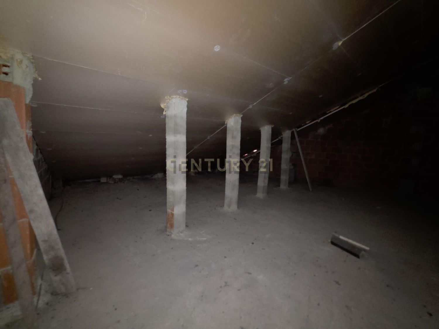 小楼房或独栋别墅出售在Avenida de Lisboa, 48 - 照片