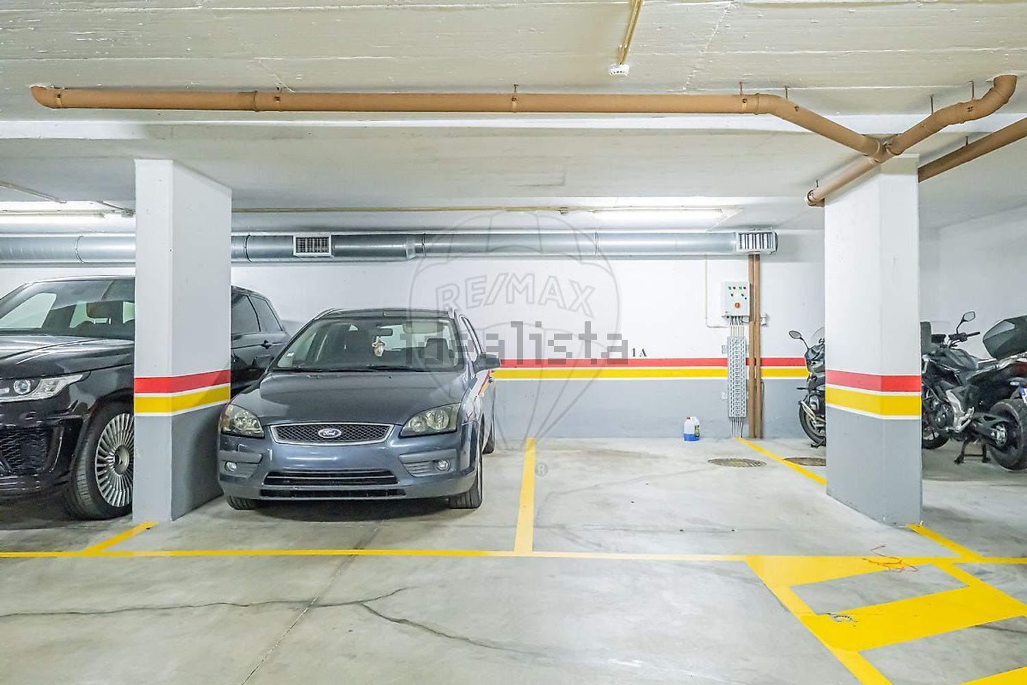 公寓 t3出售在Rua 25 de Abril de 1974 - 停车位