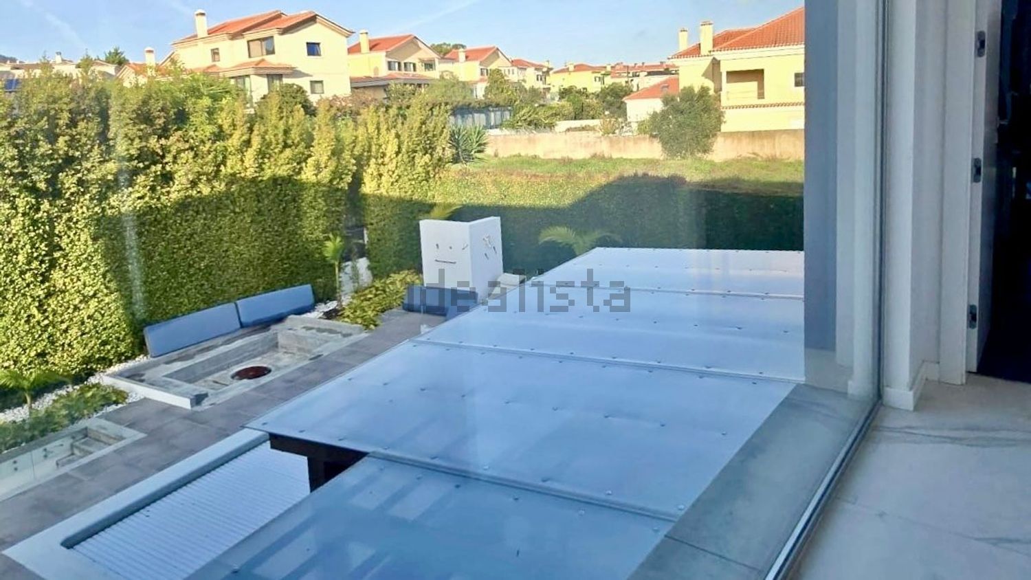 小楼房或独栋别墅出售在Rua Mato das Cruzadas - 前厅