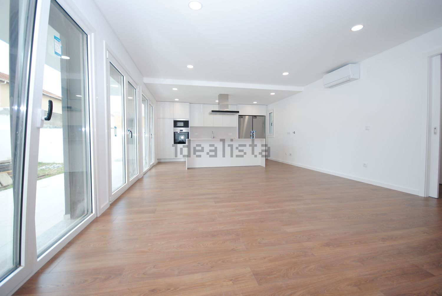 双拼别墅出售在Rua das Flores - 居住