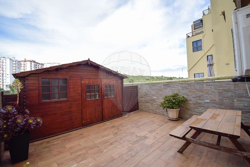 公寓 t3出售在Rua Romulo de Carvalho