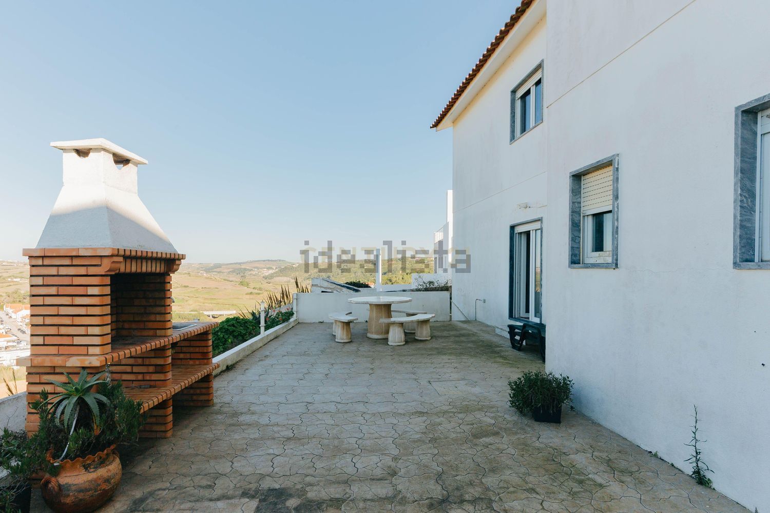 小楼房或独栋别墅出售在Santo Isidoro - 外立面