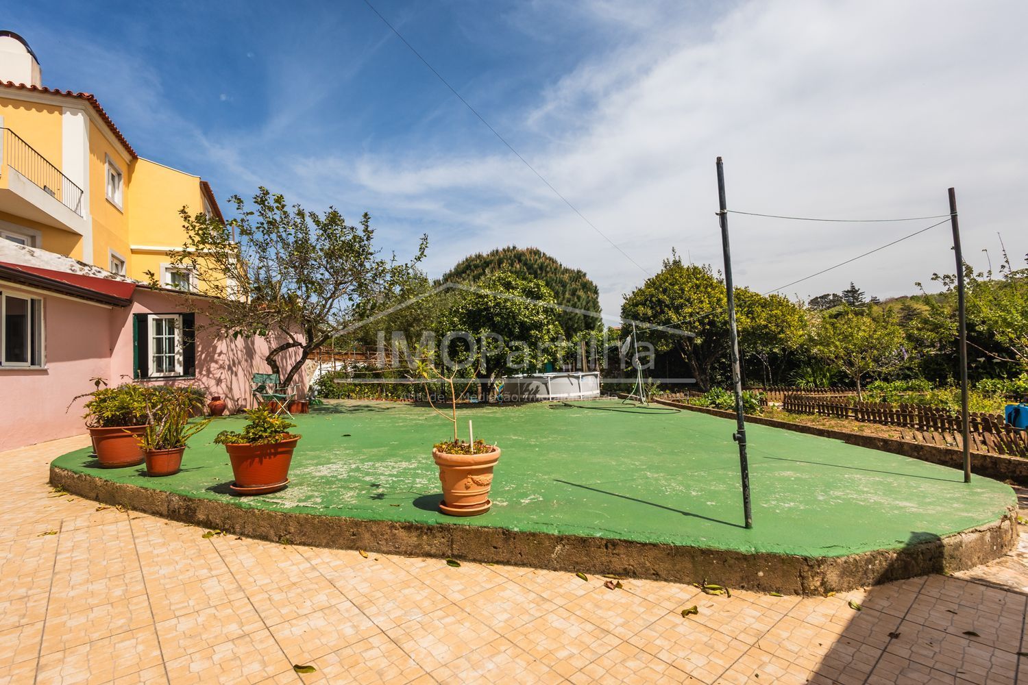 小楼房或独栋别墅出售在Rua Serpa Pinto - 阳台