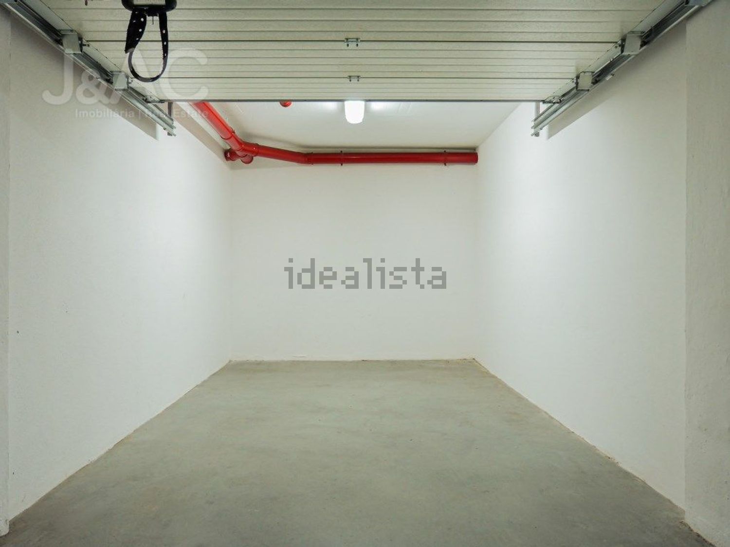 出租双拼别墅在Rua Cedros, 37 - 停车位