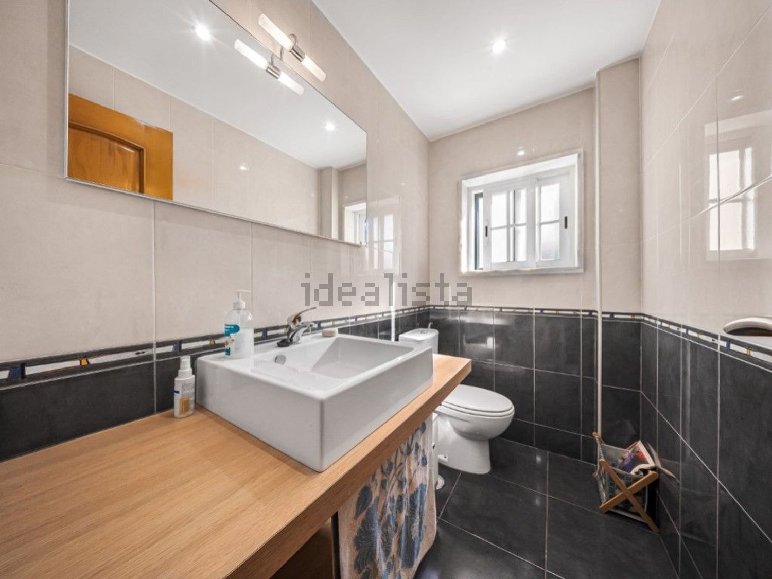 小楼房或独栋别墅出售在Rua da Liberdade - 卫生间