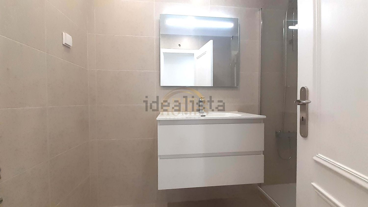 公寓 t3出售在Praceta Raúl Brandão - 卫生间