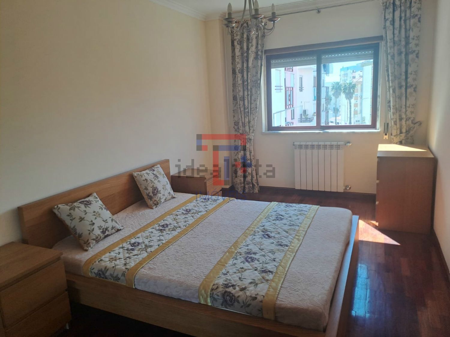 出租公寓 t2在Ramada e Caneças - 卧室