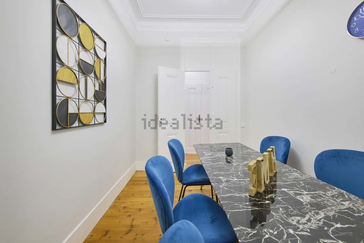 出租房间在Largo Vitorino Damásio, 2 - 客厅