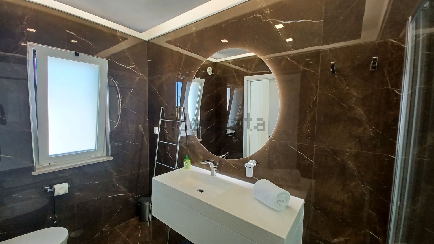 小楼房或独栋别墅出售在Porto Covo - 卫生间