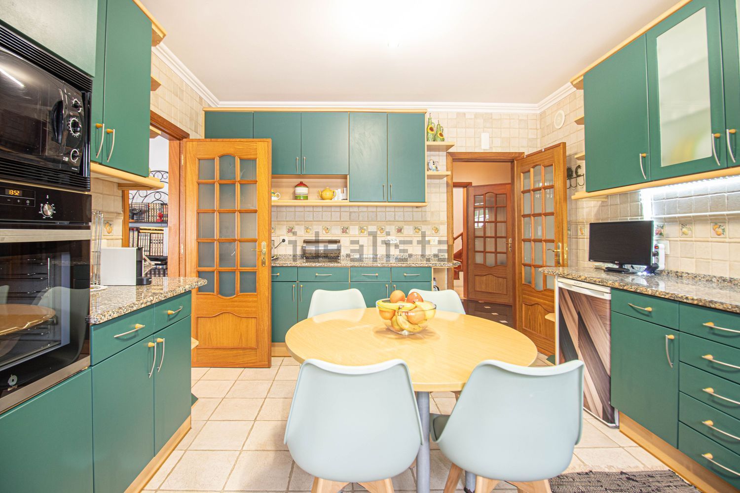 双拼别墅出售在Rua Primeiro de Maio, 3 - 厨房