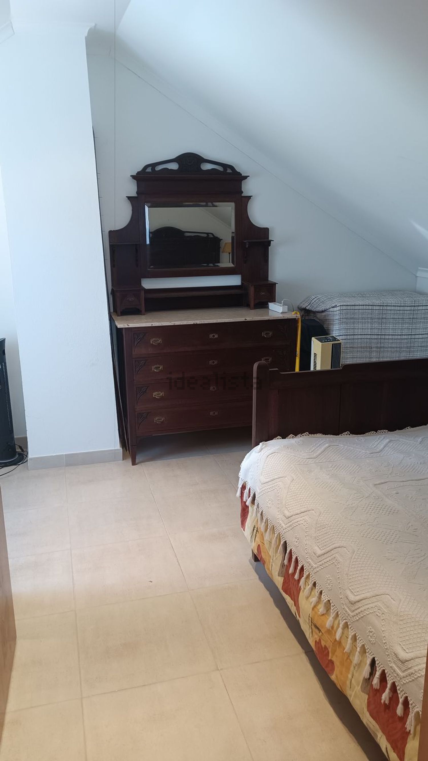 出租房间在Rua Primeiro de Maio, 30 - 卧室