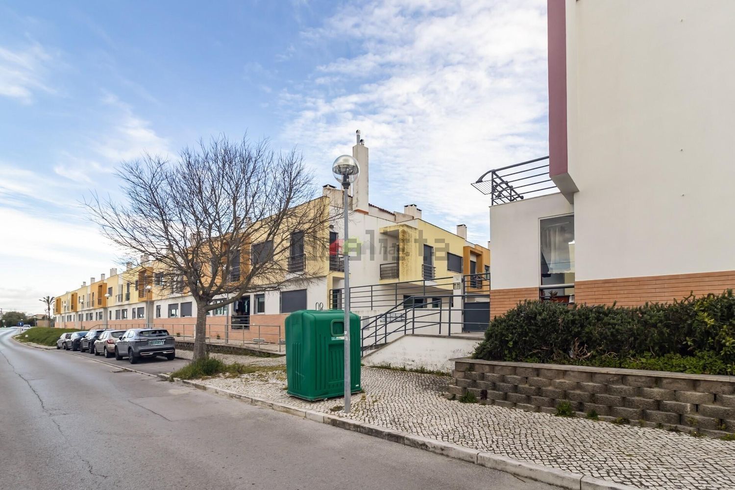 复式公寓出售在Rua Alves Roçadas - 外立面