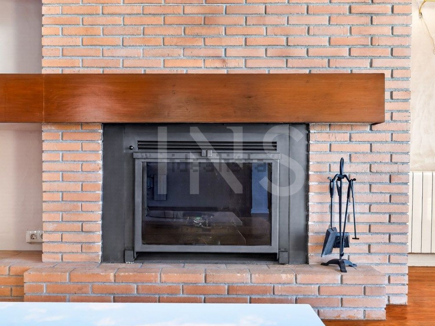 小楼房或独栋别墅出售在Rua do Beco - 照片