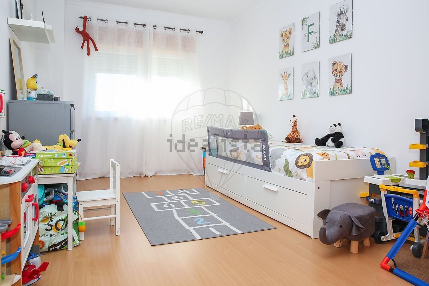 公寓 t3出售在Rua do Sarra - 卧室