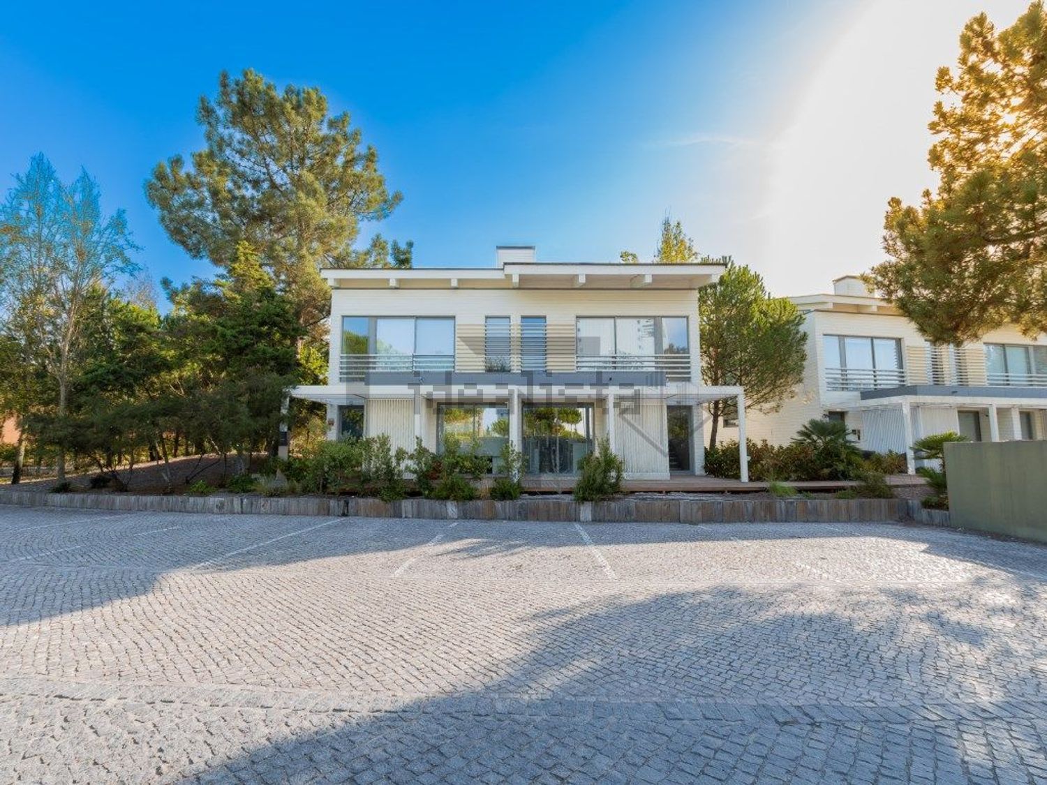 出租小楼房或独栋别墅在Alameda do Zambujeiro - 外立面