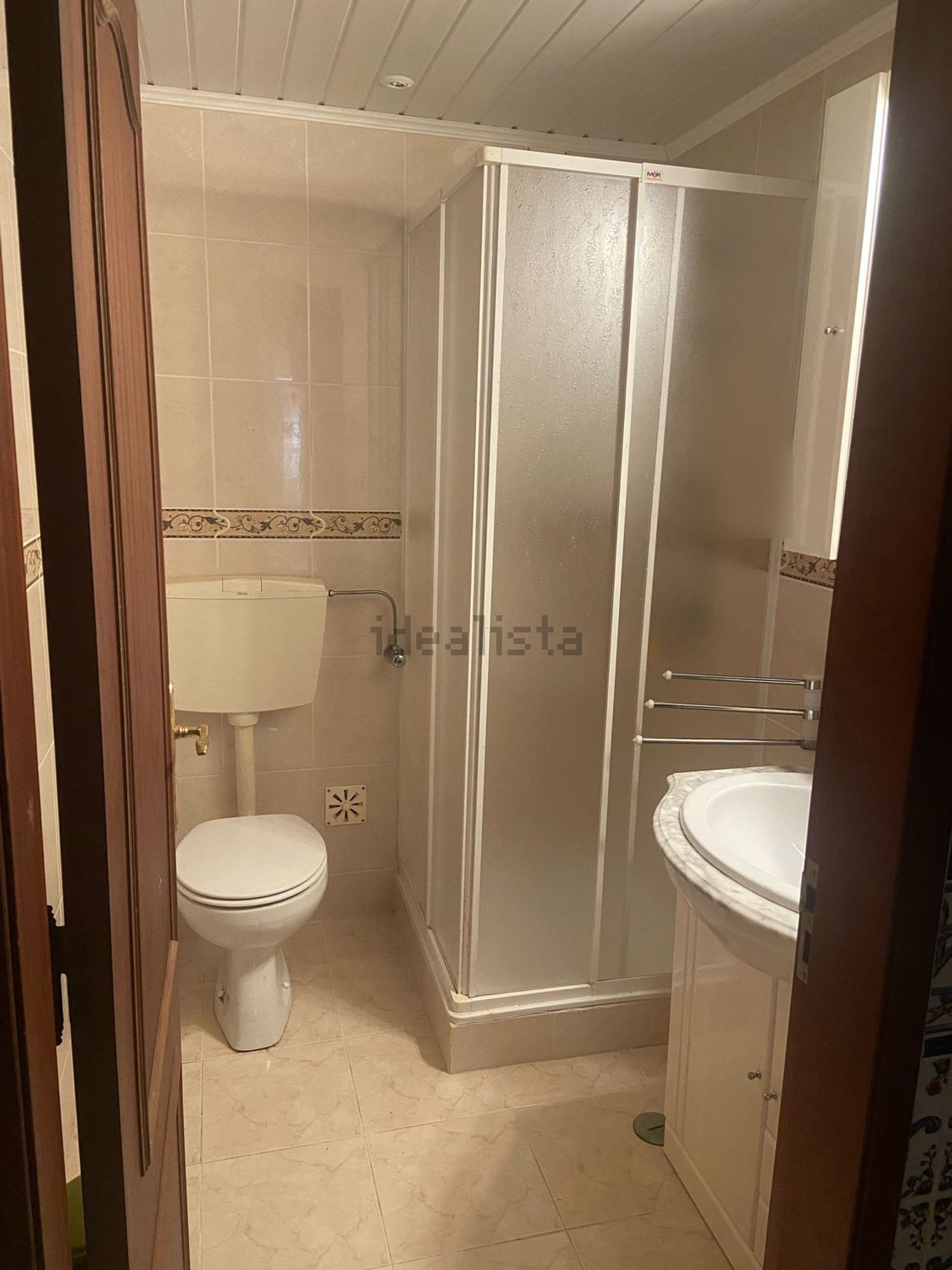 出租小楼房或独栋别墅在Rua Principal, 13 - 卫生间