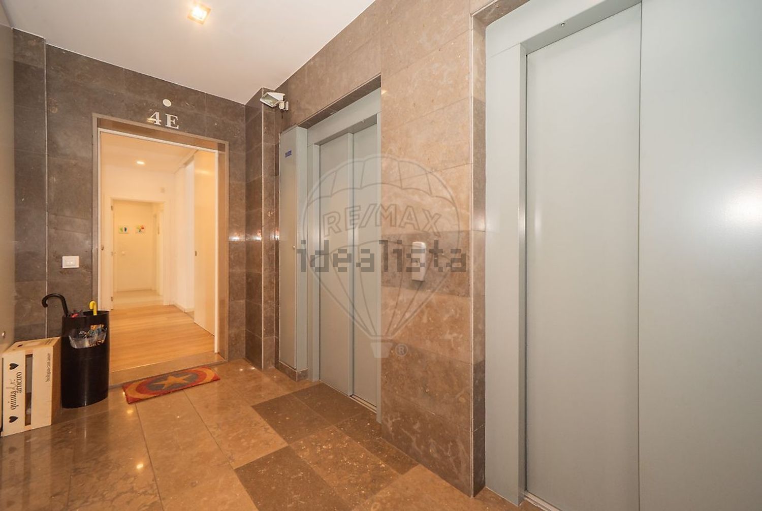 公寓 t3出售在Rua de São Bernardo, 34 a - 过道