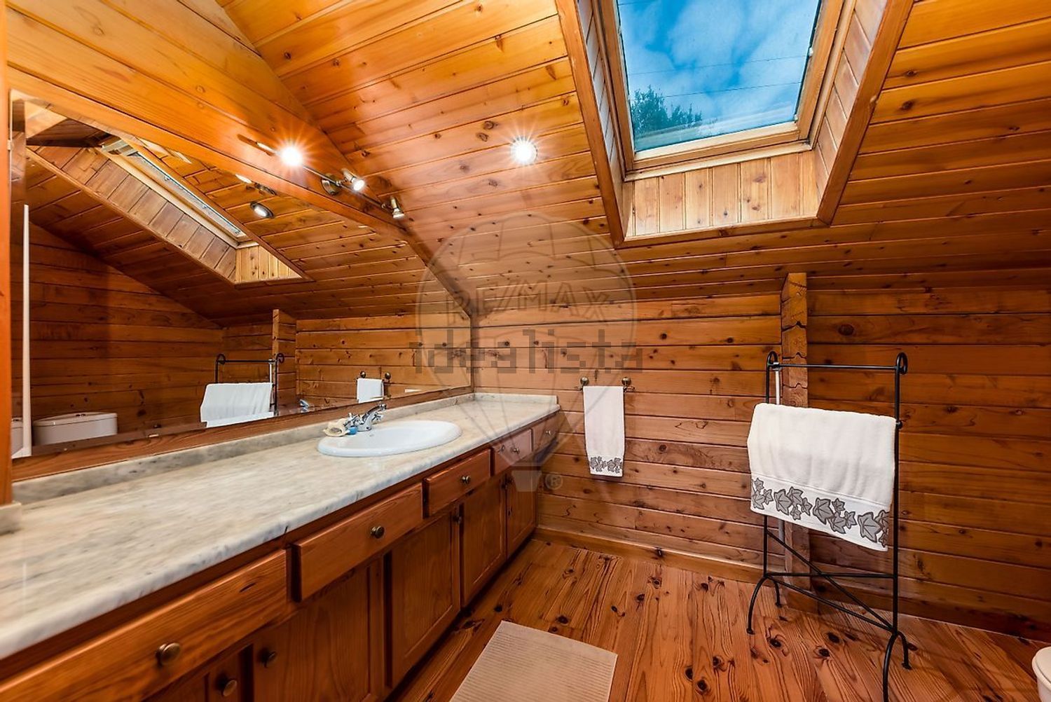 小楼房或独栋别墅出售Ip1 - 厨房