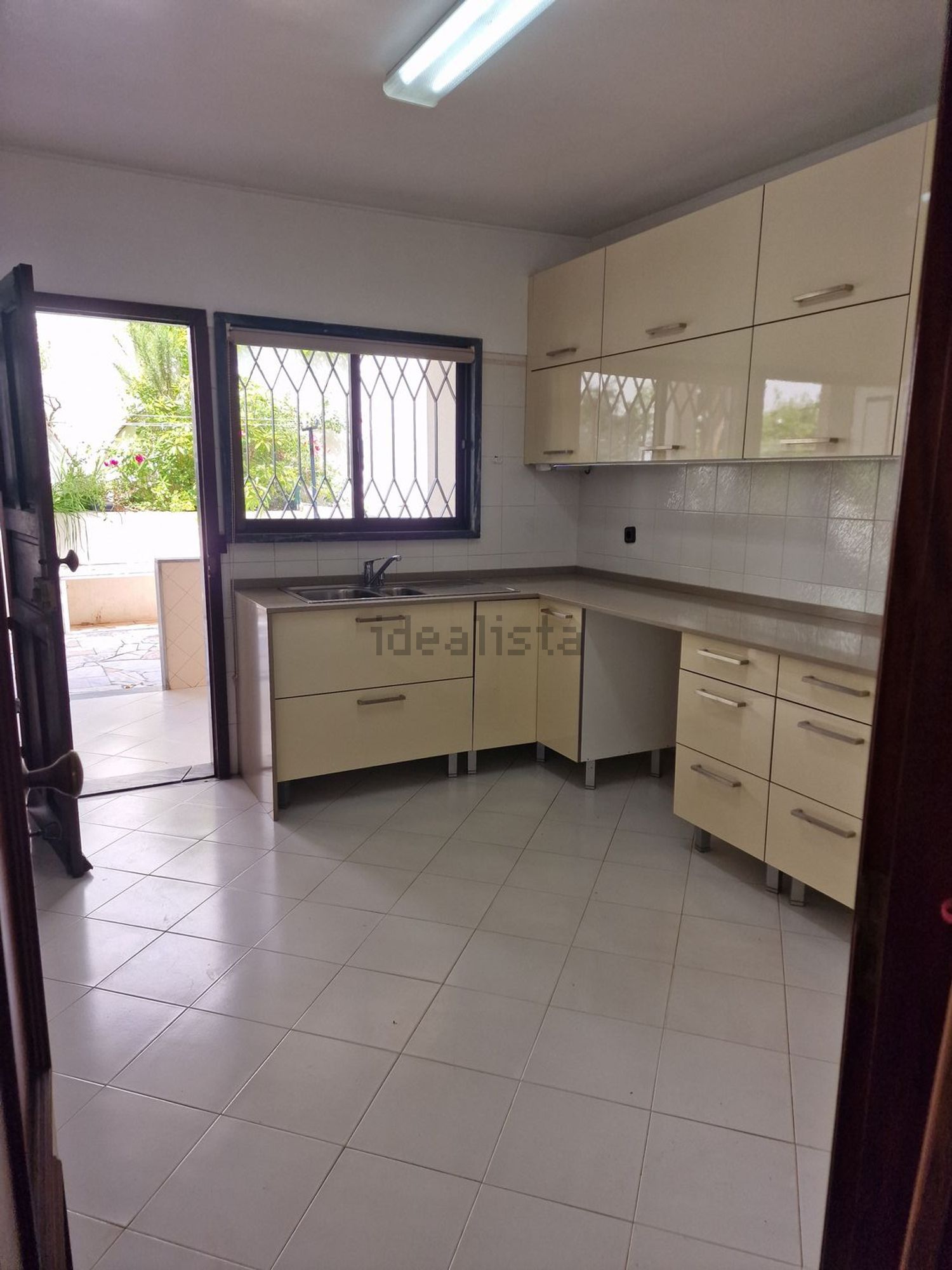 双拼别墅出售在Rua Fernando Namora, 6 - 厨房