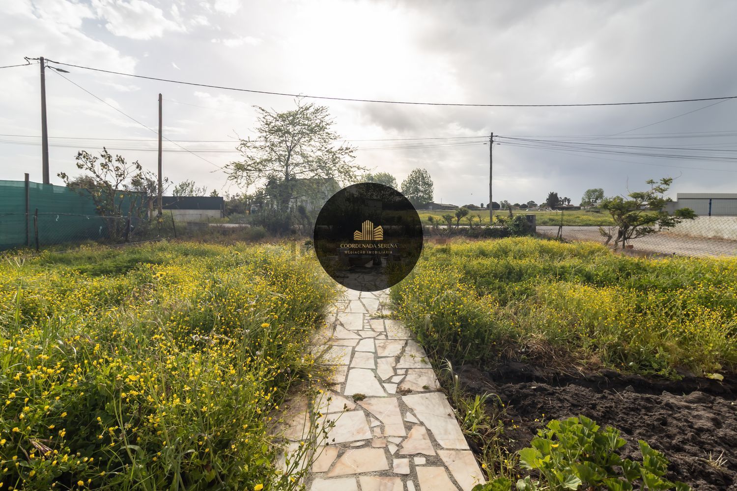 小楼房或独栋别墅出售在Cascalheira - Venda do Alcaide - 花园