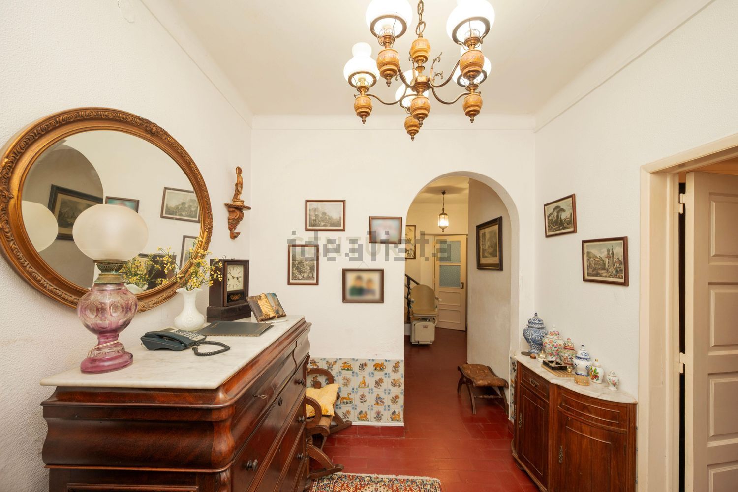 小楼房或独栋别墅出售在Praça Dom Fernando II, 6 - 客厅