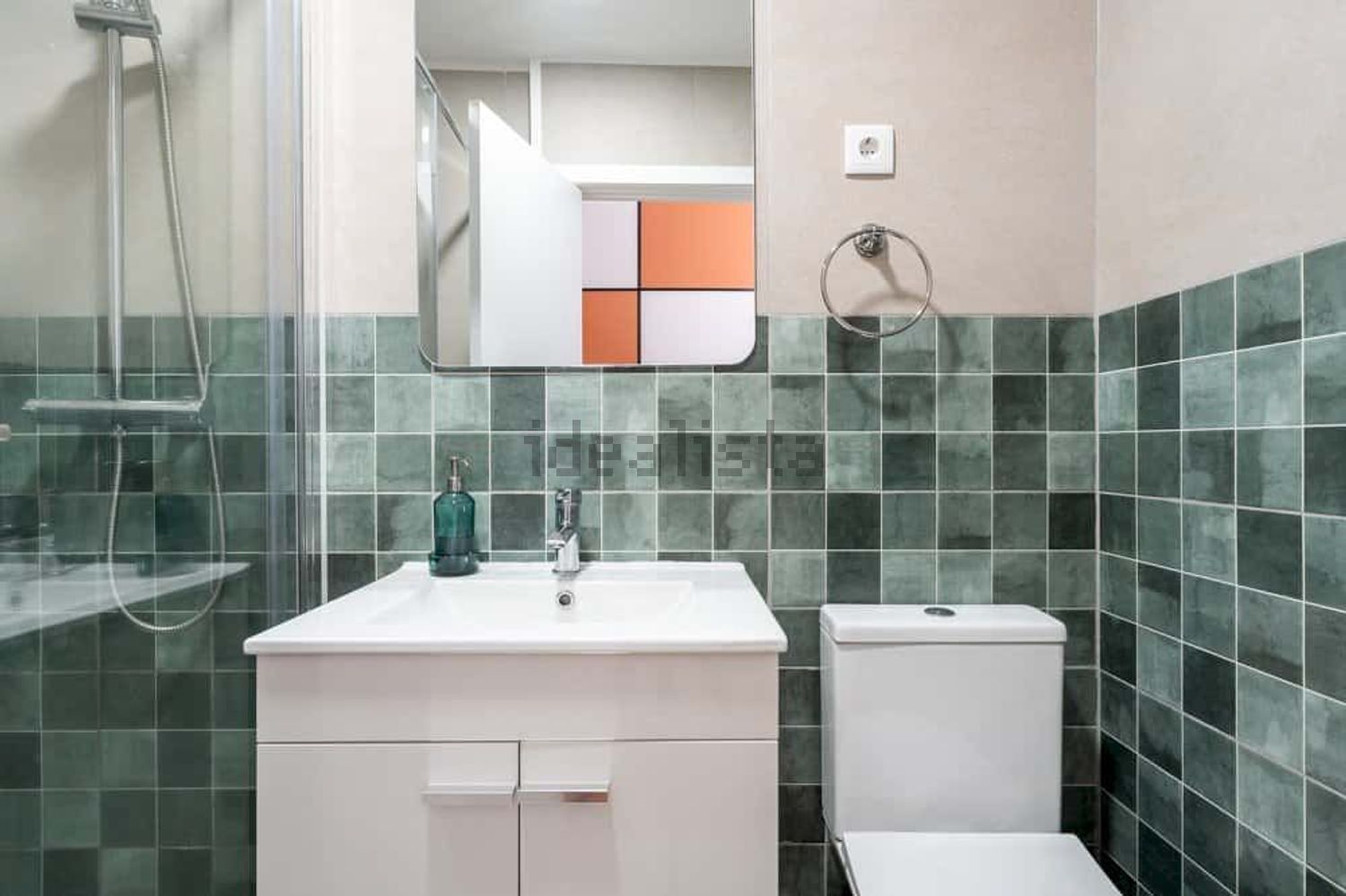 出租房间在Rua da Emenda, 111 - 卫生间