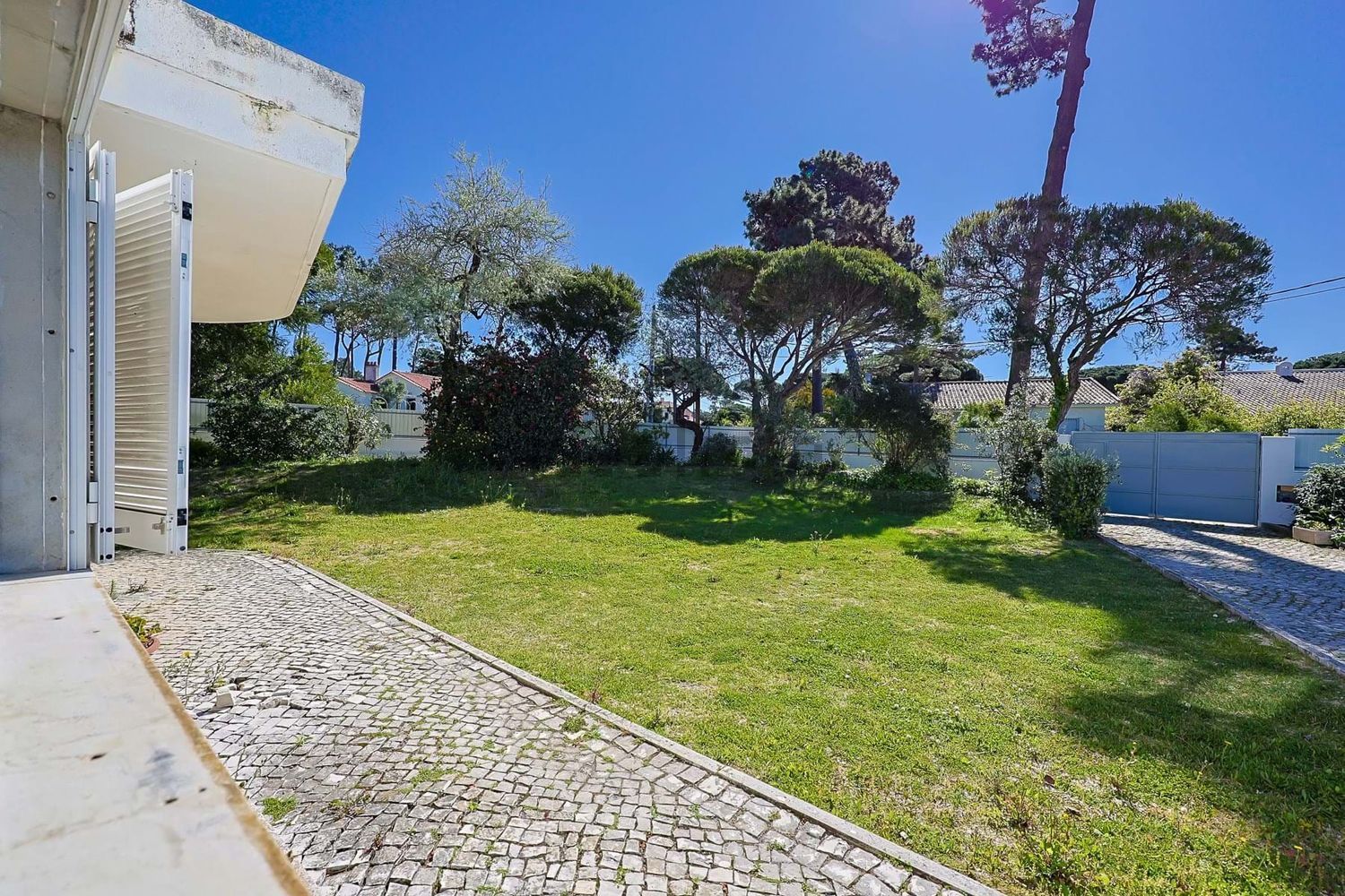 小楼房或独栋别墅出售在Rua 28 de Setembro - 花园