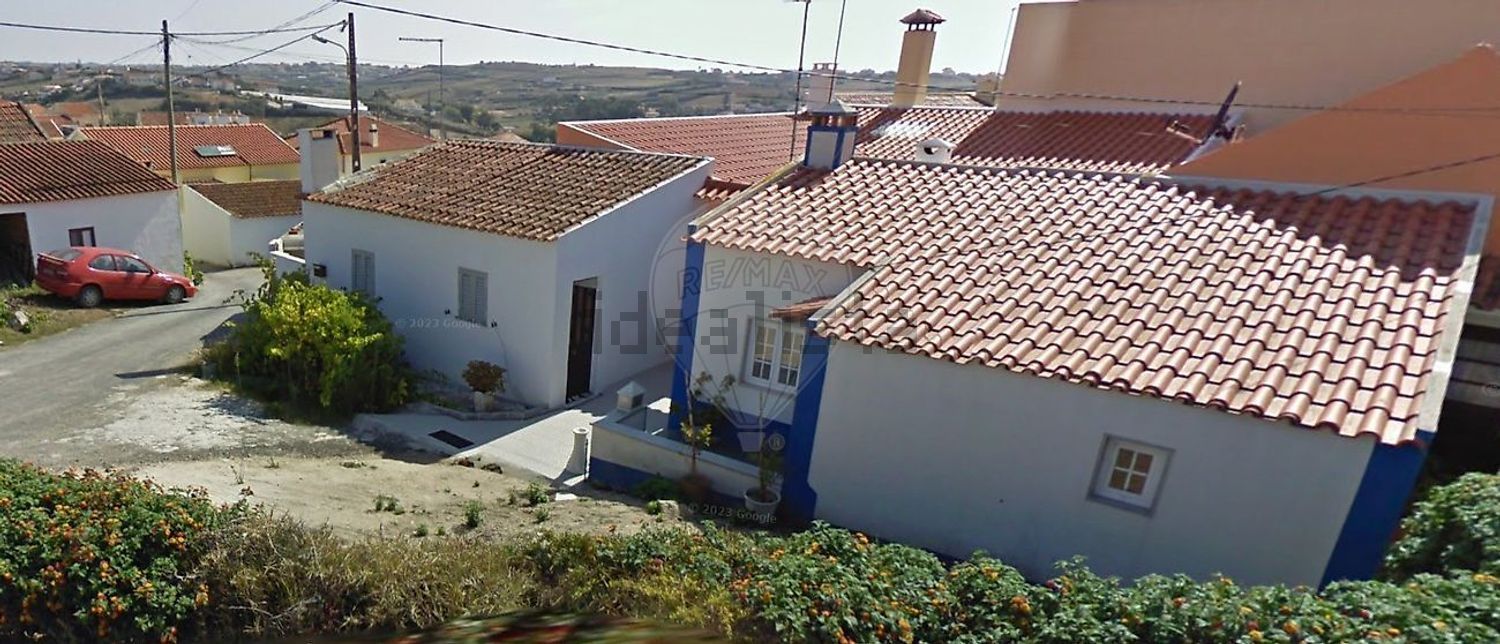 小楼房或独栋别墅出售在Rua da Figueira - 外立面