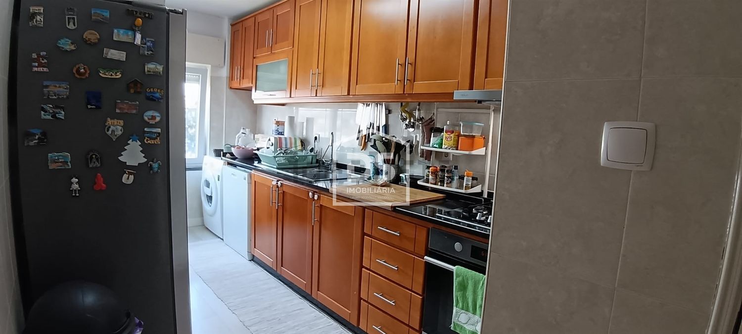 公寓 t2出售在Rua Bento de Jesus Caraça, 2 - 厨房