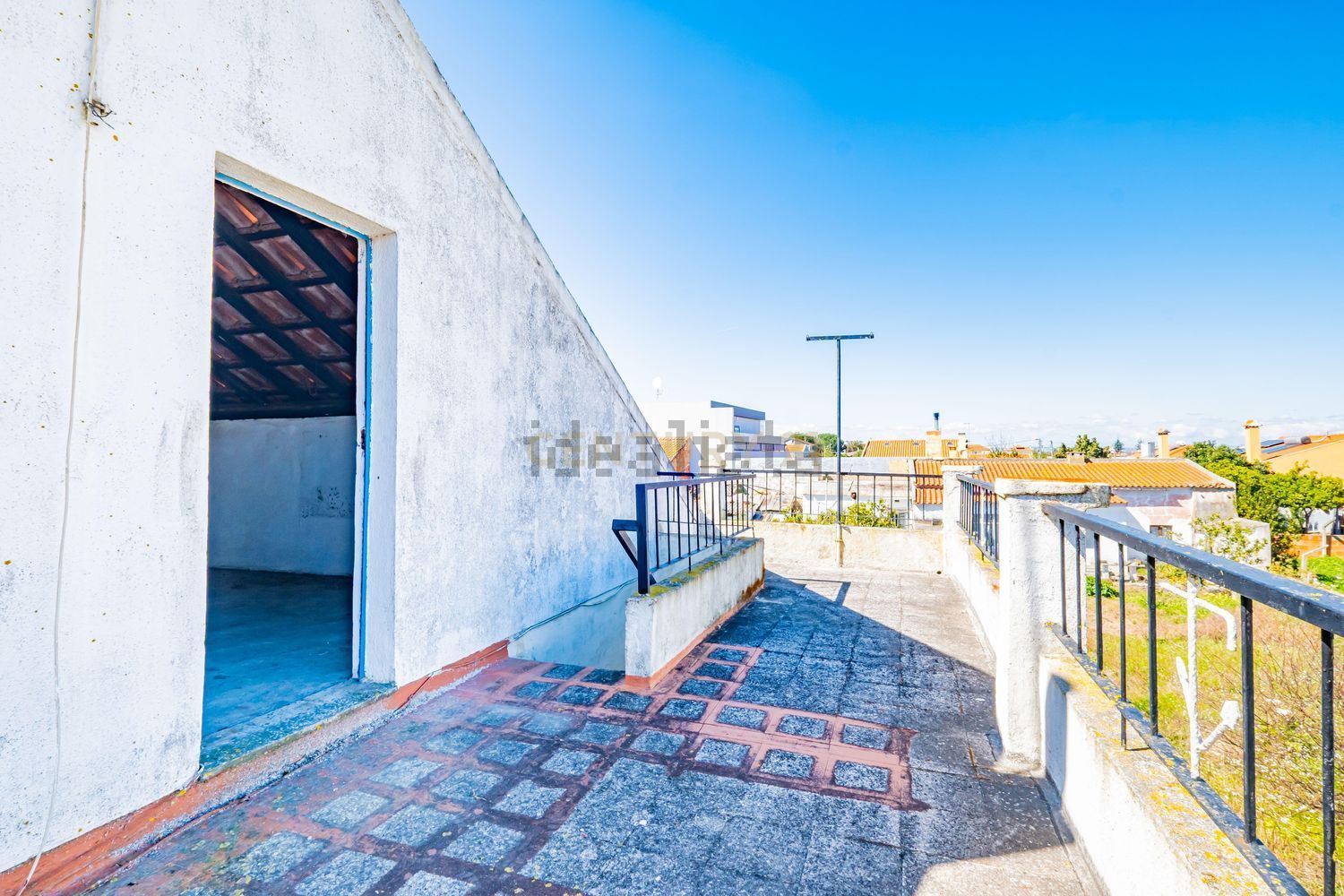 小楼房或独栋别墅出售在Rua General Humberto Delgado, 6 - 游泳池