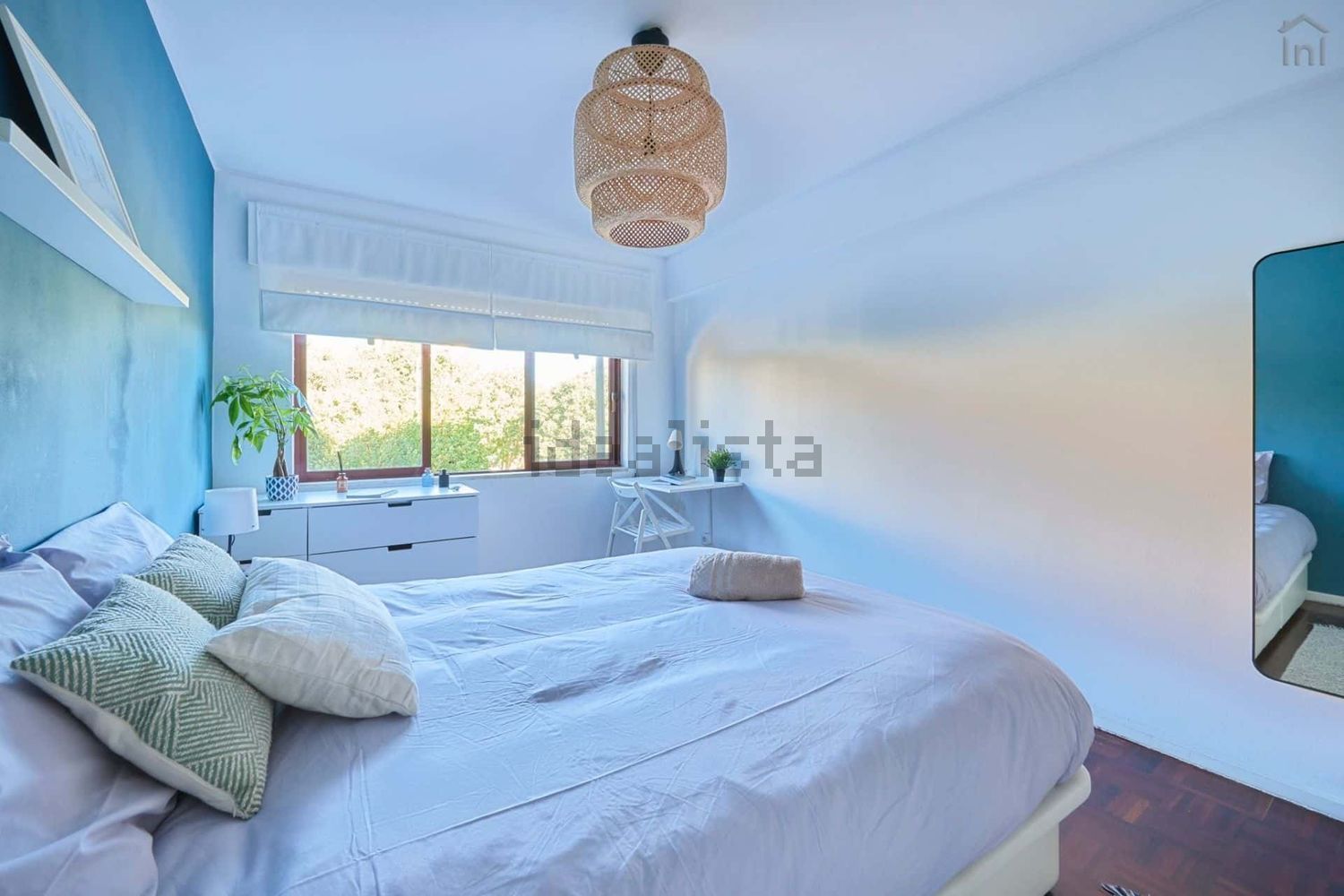 出租房间在Rua Professor Barbosa Sueiro, 18 - 卧室