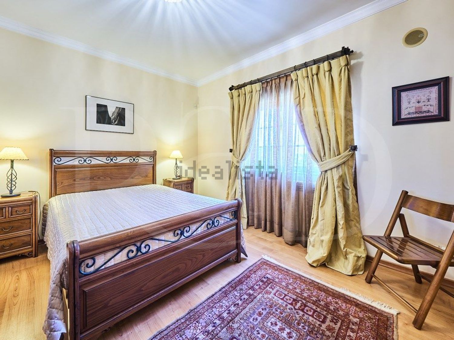 小楼房或独栋别墅出售在Rua Bartolomeu Perestelo, 189 - 卧室