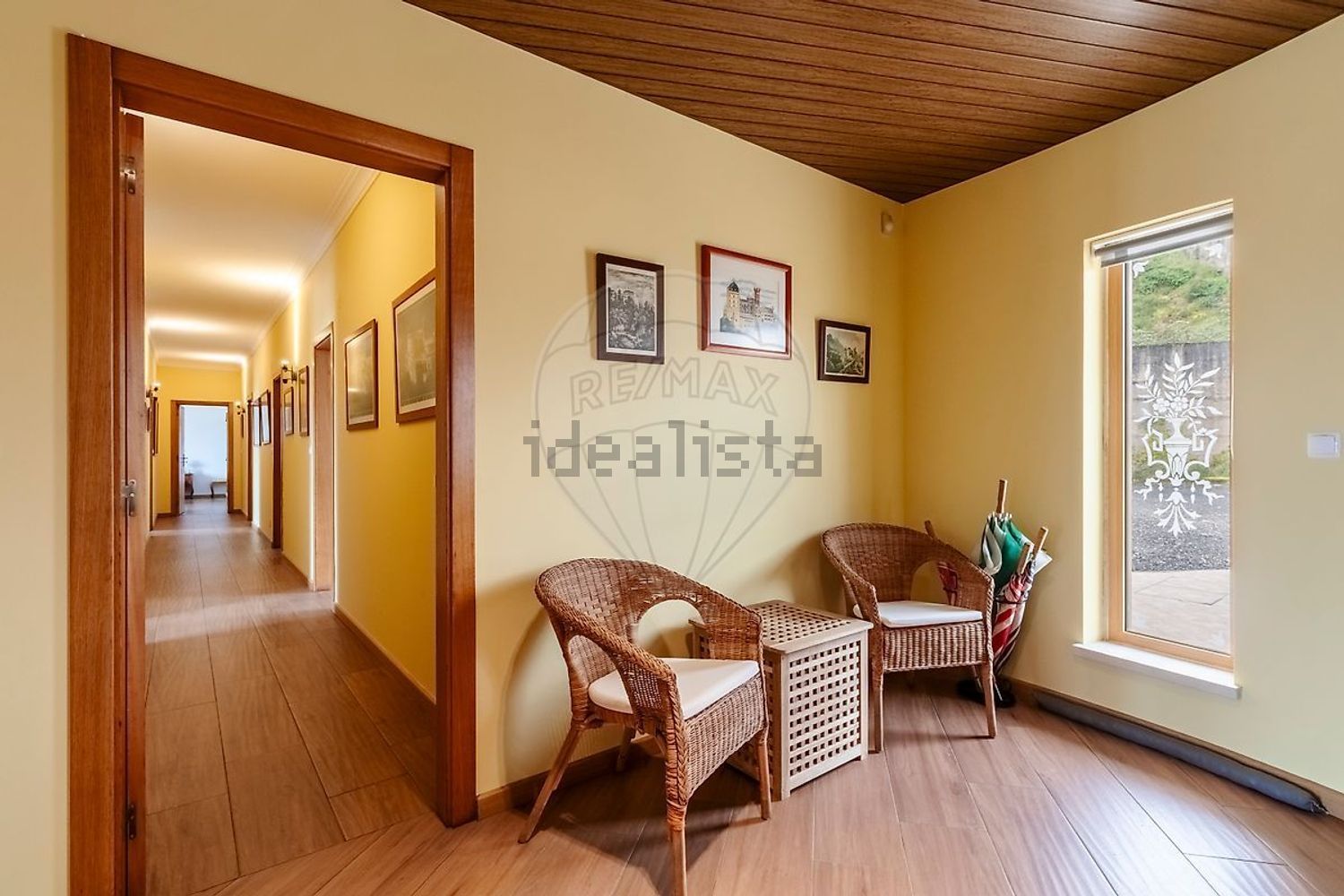 小楼房或独栋别墅出售在Estrada de Paços - 客厅