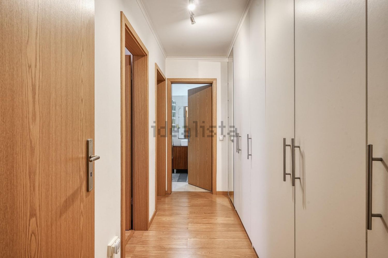 公寓 t3出售在Rua Fernando Gusmão - 过道