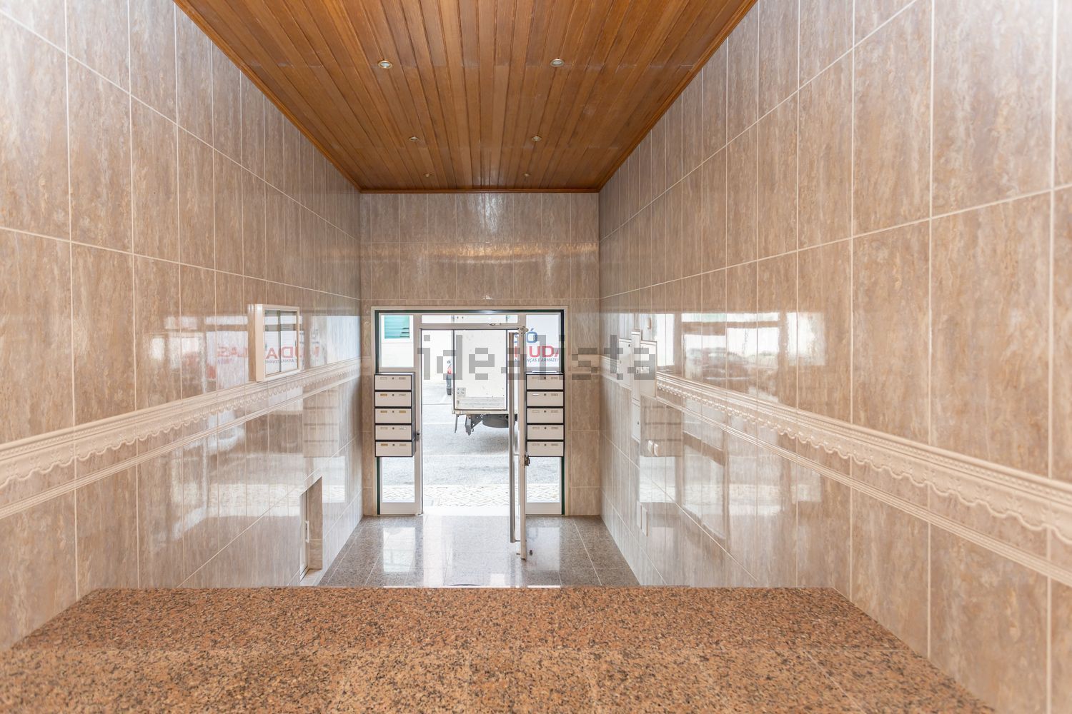 公寓 t2出售在Rua do Círio de Aldegalega, 334 - 过道