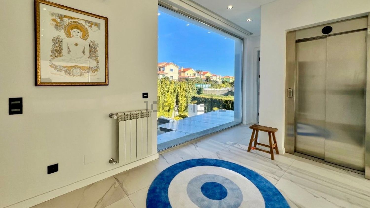 小楼房或独栋别墅出售在Rua Mato das Cruzadas - 前厅