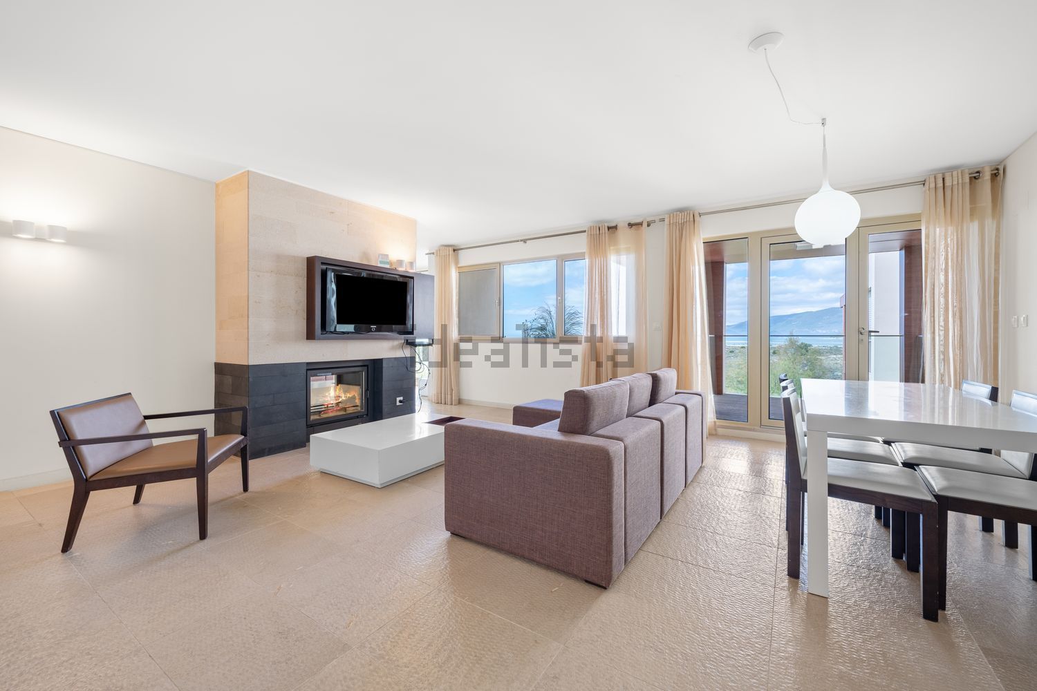 公寓 t2出售在Alameda do Zambujeiro s/n - 客厅