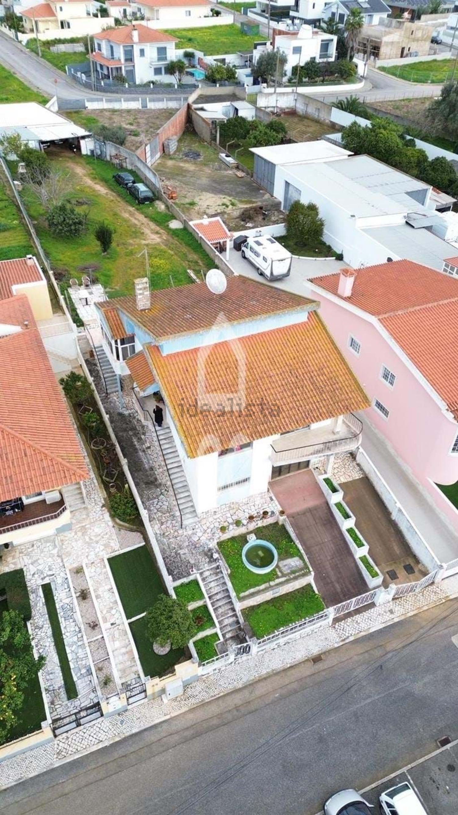 小楼房或独栋别墅出售在Santo Antão e São Julião do Tojal - 游泳池