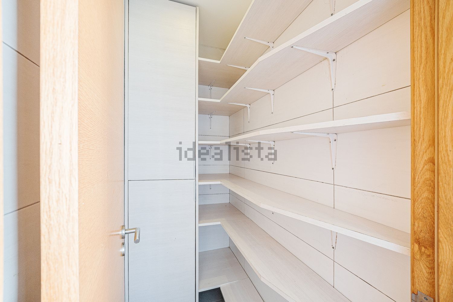 公寓 t3出售在Praceta Gaspar Corte Real - 试衣间