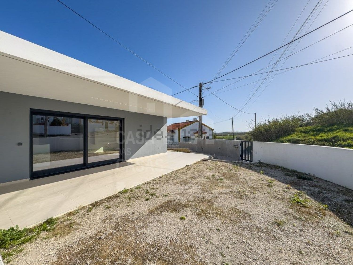 小楼房或独栋别墅出售在Encarnação - 外立面