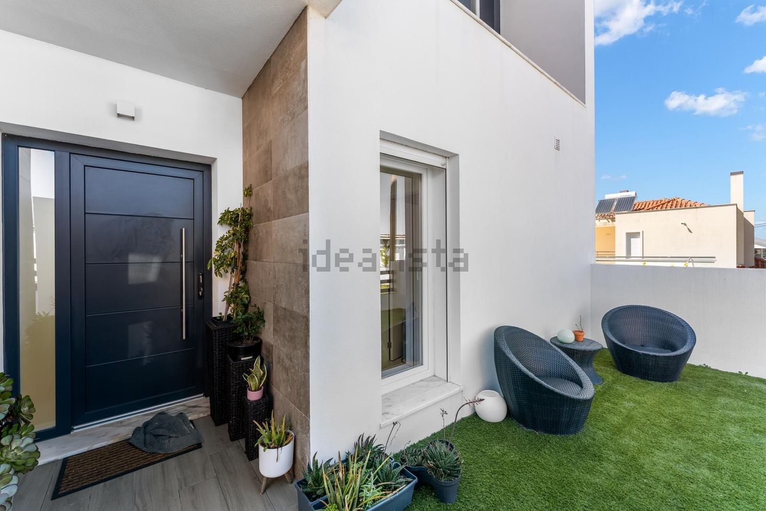 小楼房或独栋别墅出售在Rua Piteira Santos - 外立面